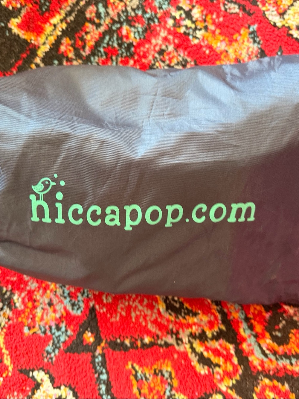 Hiccapop inflatable travel booster seat